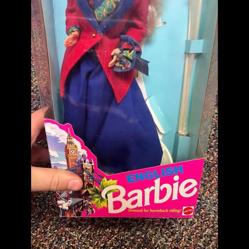 ENGLISH BARBIE‎ - DOLLS OF THE WORLD - VINTAGE 1991 MATTEL BARBIE DOLL